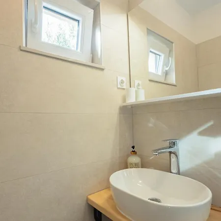 Apartment Doris Milohnici