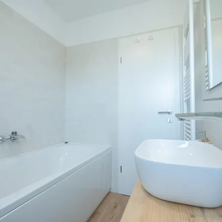 Apartament Doris Milohnici